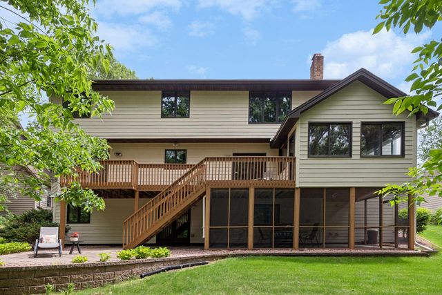 13673 Duluth Drive, Apple Valley, MN 55124