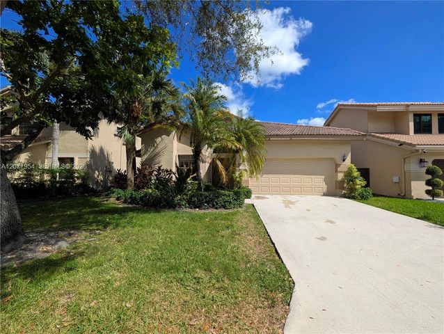 10321 NW 17th Court, Plantation, FL 33322
