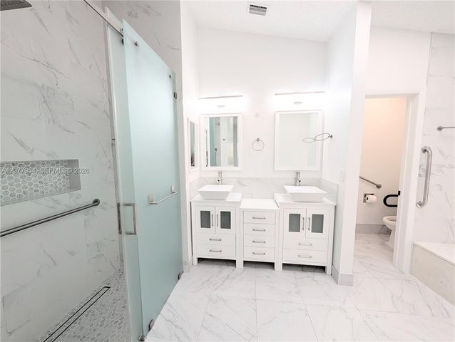 10321 NW 17th Court, Plantation, FL 33322
