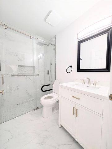 10321 NW 17th Court, Plantation, FL 33322