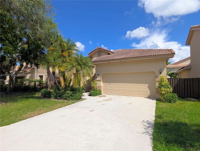 10321 NW 17th Court, Plantation, FL 33322