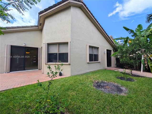 10321 NW 17th Court, Plantation, FL 33322