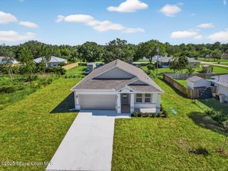8426 E 98th Avenue, Vero Beach, FL 32967