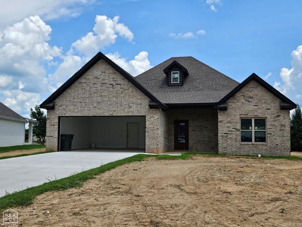 99 Rivercrest Drive, Brookland, AR 72417