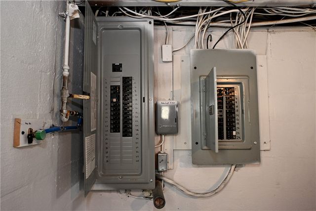 1055 DENNIS AVENUE, Monessen, PA 15062