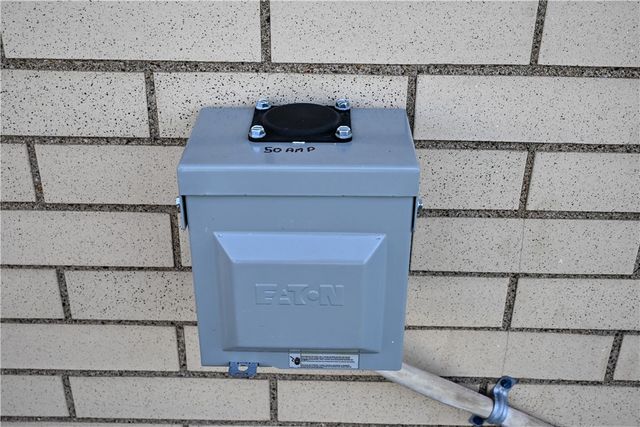 1055 DENNIS AVENUE, Monessen, PA 15062