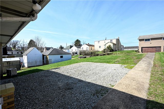 1055 DENNIS AVENUE, Monessen, PA 15062