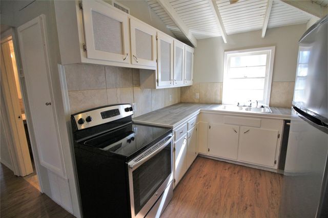 1329 Tawakoni Drive, West Tawakoni, TX 75474