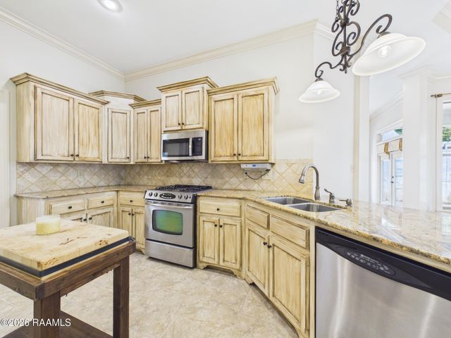 200 Croft Row, Lafayette, LA 70503
