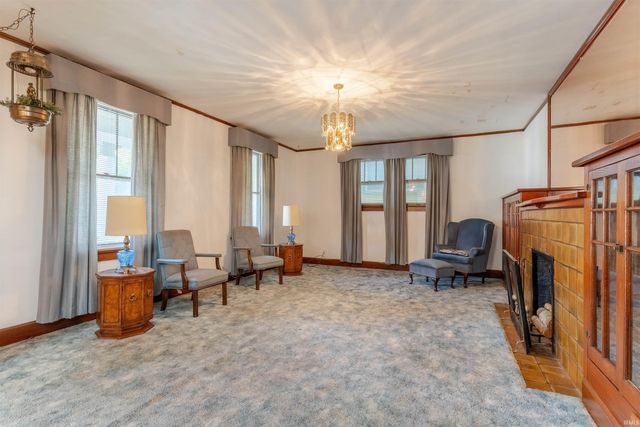905 E Blackford Avenue, Evansville, IN 47713