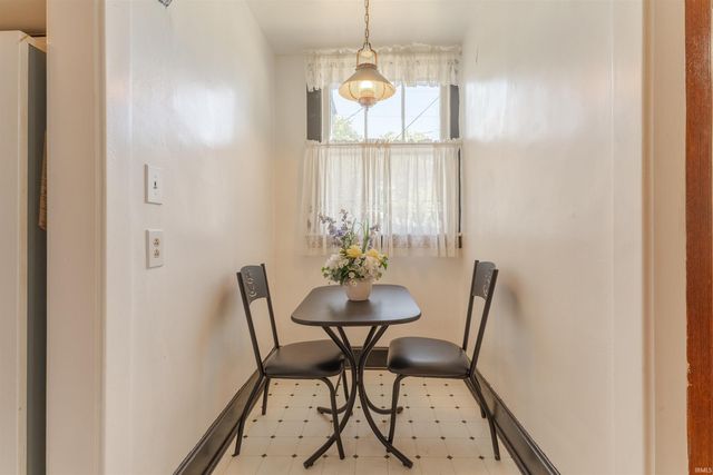 905 E Blackford Avenue, Evansville, IN 47713