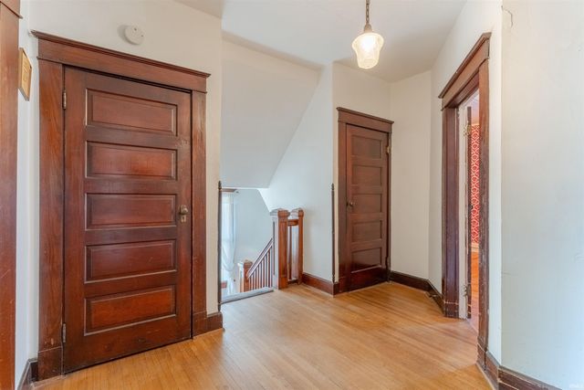 905 E Blackford Avenue, Evansville, IN 47713