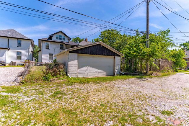 905 E Blackford Avenue, Evansville, IN 47713