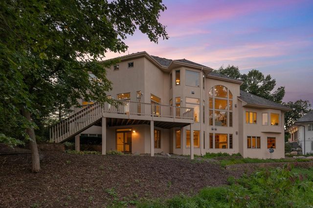 8665 Wynstone Pass, Eden Prairie, MN 55347