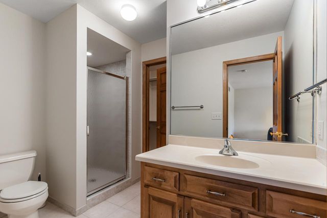 8665 Wynstone Pass, Eden Prairie, MN 55347