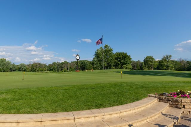 8665 Wynstone Pass, Eden Prairie, MN 55347