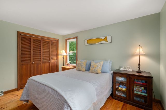 24 E Harbor Dr, Falmouth, MA 02540