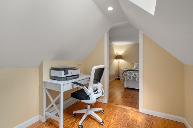 24 E Harbor Dr, Falmouth, MA 02540