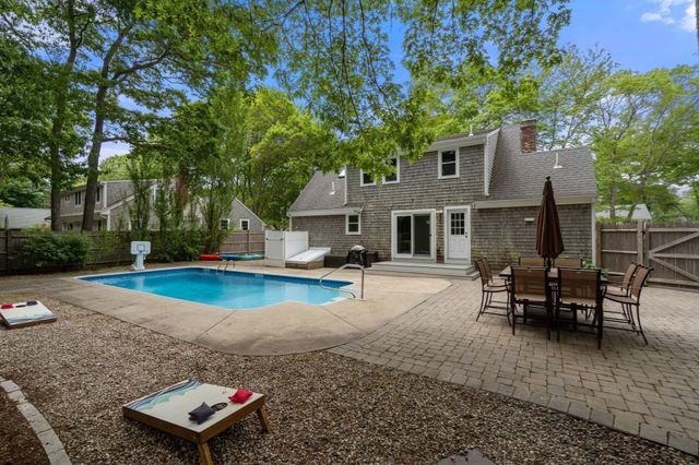 24 E Harbor Dr, Falmouth, MA 02540