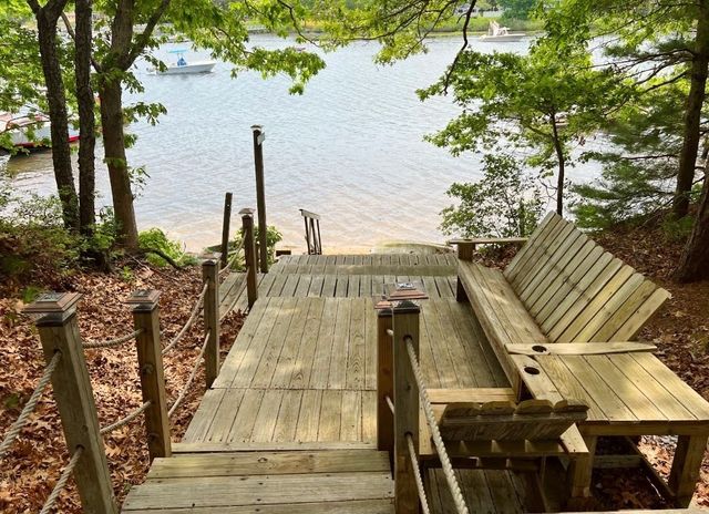 24 E Harbor Dr, Falmouth, MA 02540