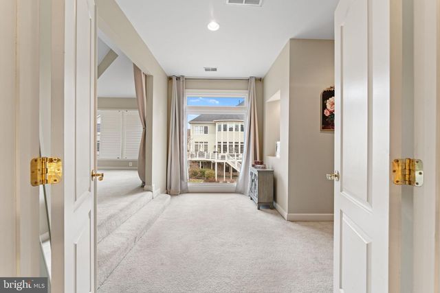 8441 LINK HILLS LOOP, Gainesville, VA 20155