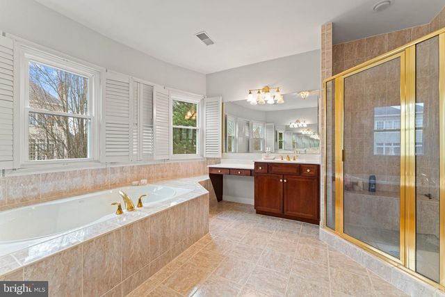 8441 LINK HILLS LOOP, Gainesville, VA 20155