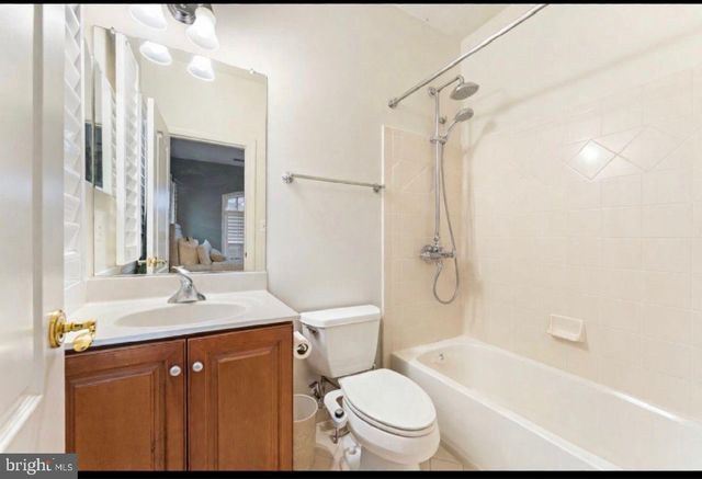 8441 LINK HILLS LOOP, Gainesville, VA 20155