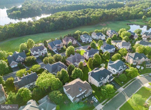 8441 LINK HILLS LOOP, Gainesville, VA 20155