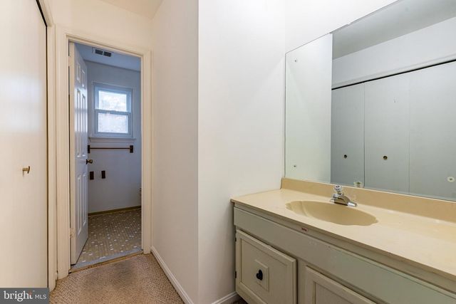 12233 GUINEVERE RD, Glenn Dale, MD 20769