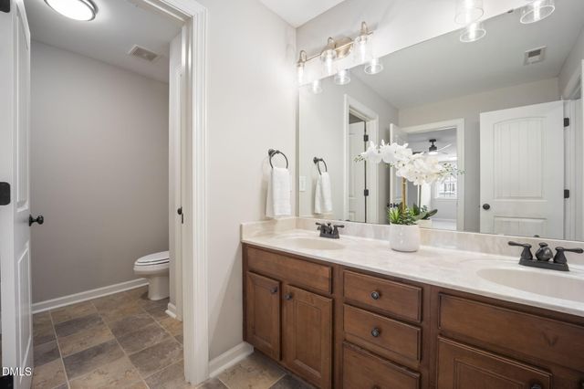 33 Old Grove, Apex, NC 27502