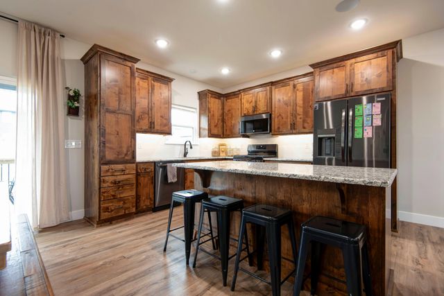 2720 W Osprey Drive, Ozark, MO 65721