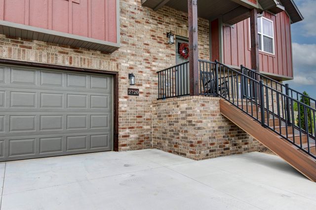 2720 W Osprey Drive, Ozark, MO 65721