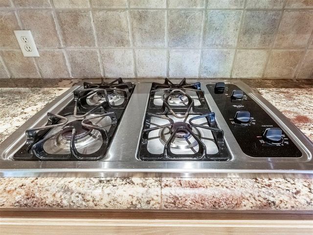 2025 Arbor Valley Drive, Edmond, OK 73025