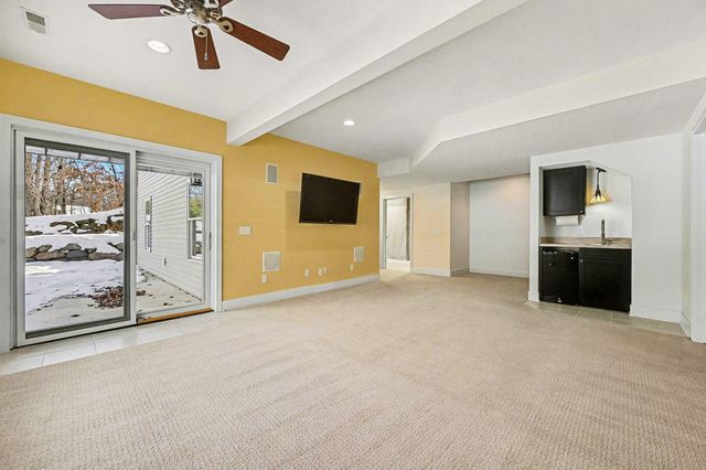 1164 Hawkins Court, Kalamazoo, MI 49009