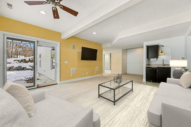 1164 Hawkins Court, Kalamazoo, MI 49009