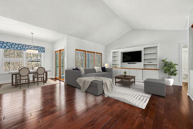 1164 Hawkins Court, Kalamazoo, MI 49009