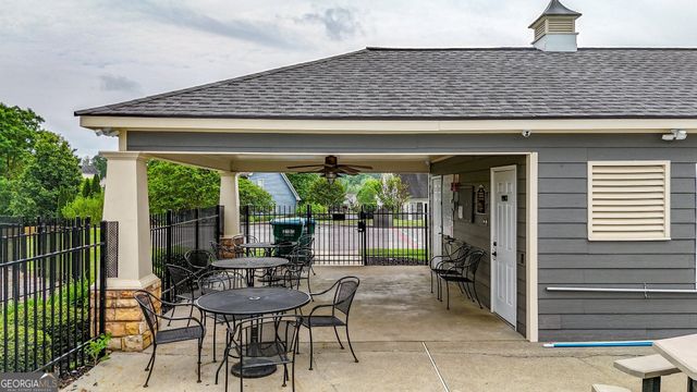 12 Winchester Avenue, Adairsville, GA 30103