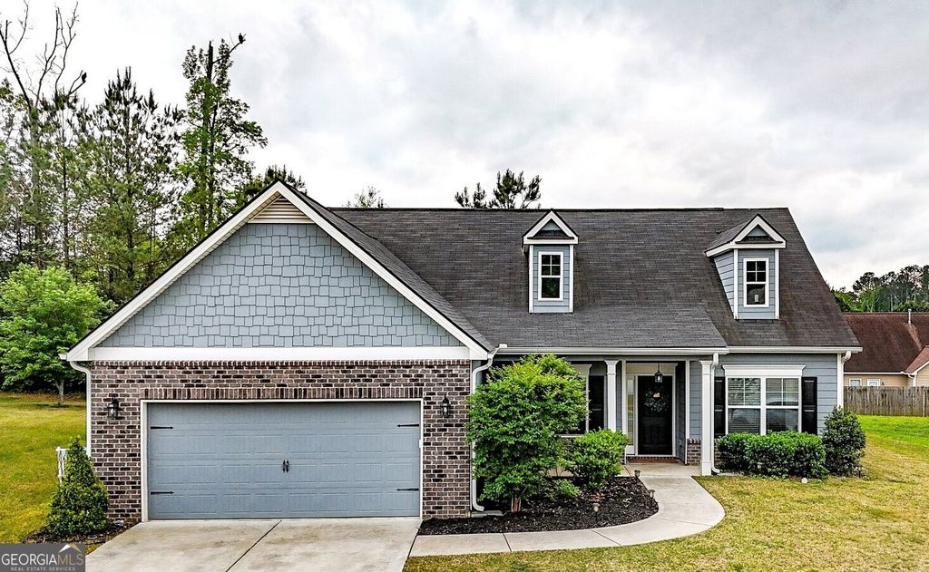 12 Winchester Avenue, Adairsville, GA 30103