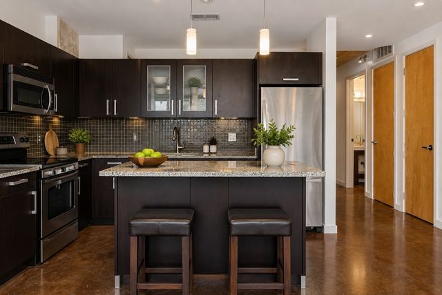 600 12th Ave S Apt 1608, Nashville, TN 37203