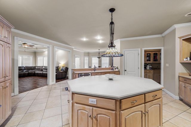 27 Gleneagle Drive, Cabot, AR 72023
