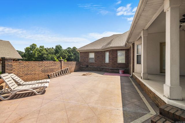 27 Gleneagle Drive, Cabot, AR 72023