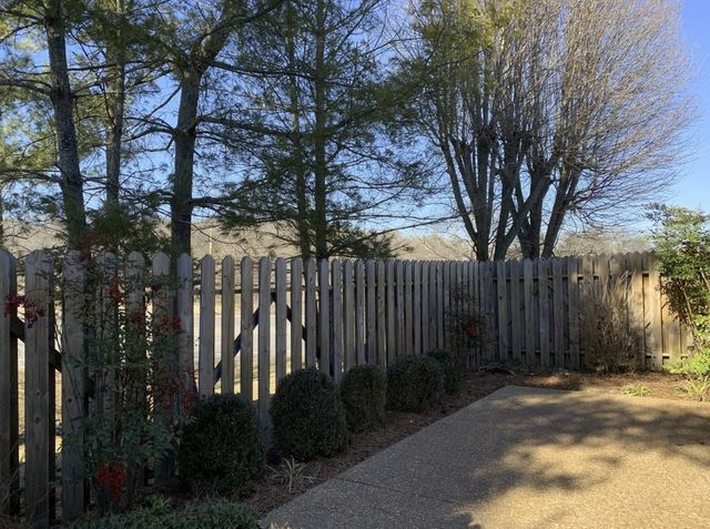 802 Marquette Dr, Nashville, TN 37205