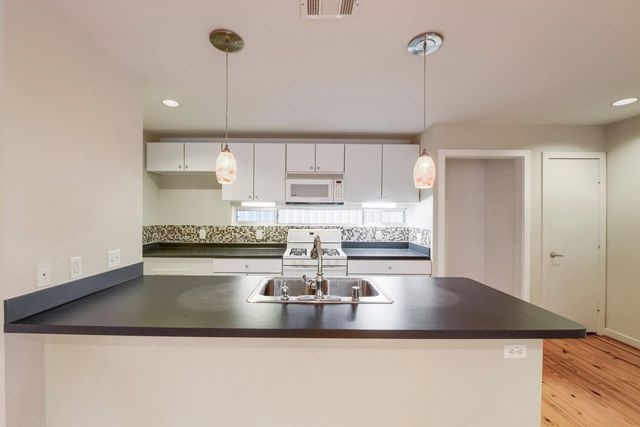 905 Andrews Street, Houston, TX 77019