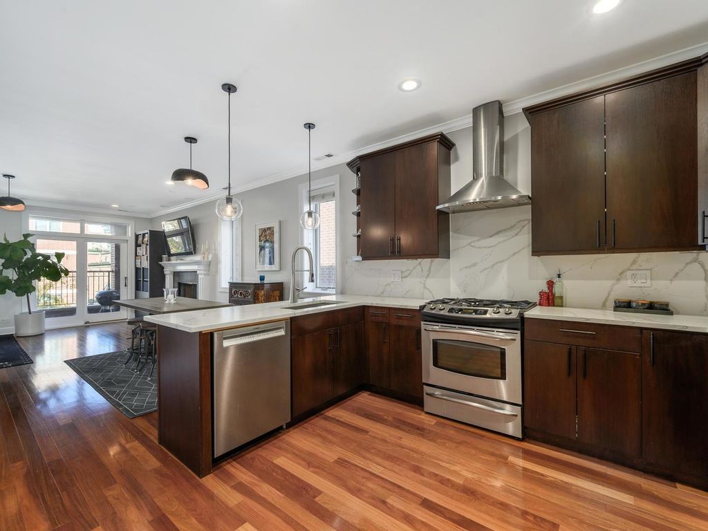 1043 W MONROE Street 3, Chicago, IL 60607 — photo 2
