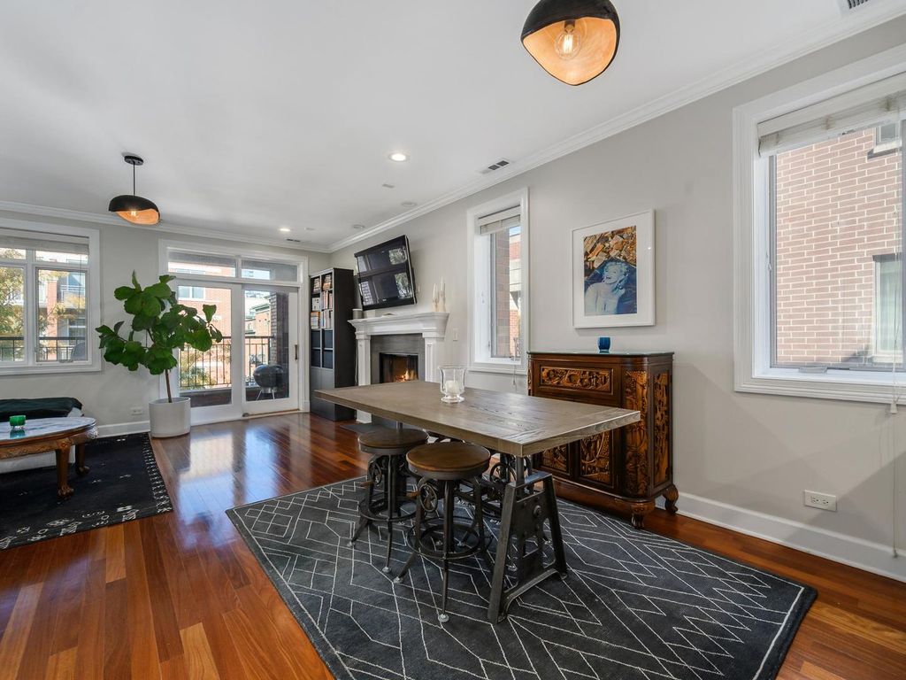 1043 W MONROE Street 3, Chicago, IL 60607 — photo 3