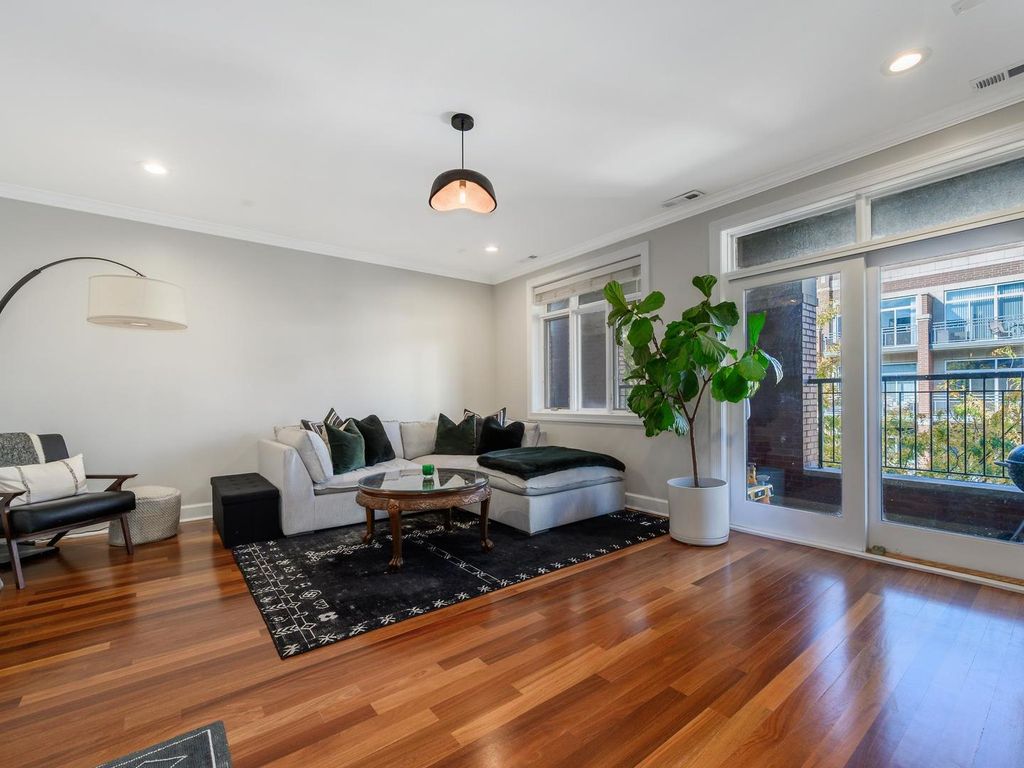 1043 W MONROE Street 3, Chicago, IL 60607 — photo 4