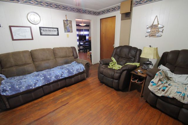 204 Roosevelt, Hooks, TX 75561