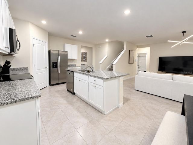 2820 BIG SUR ROAD, Davenport, FL 33837