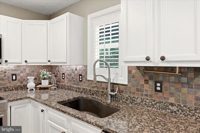 99 BOBBIE CT, Front Royal, VA 22630