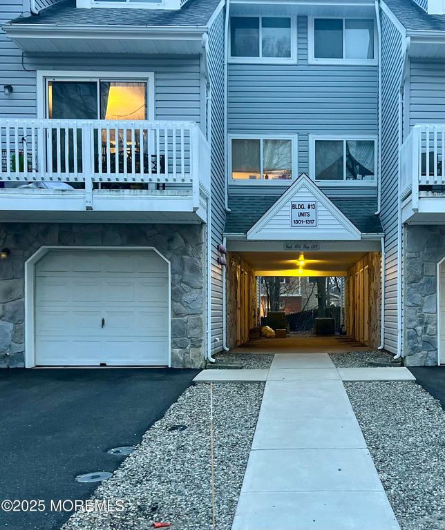 1307 Arthur Street, Toms River, NJ 08755